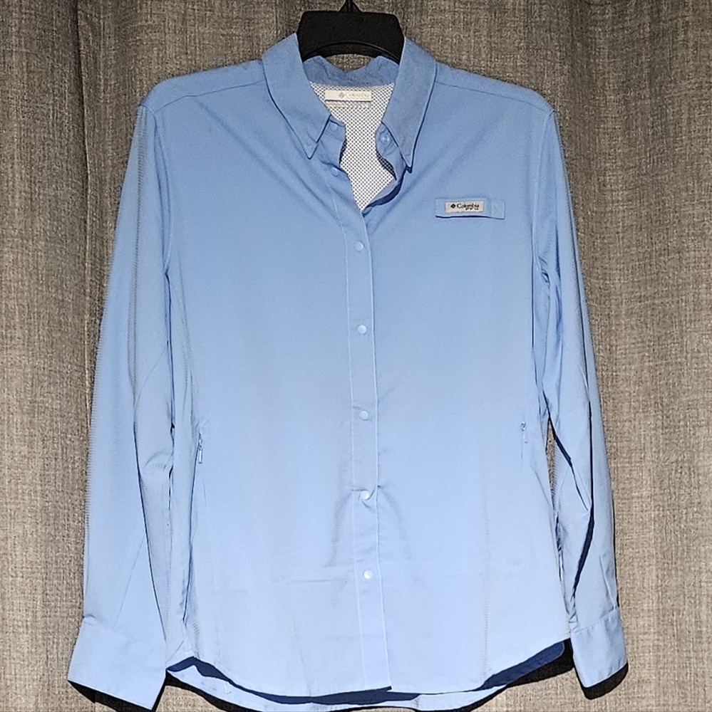 Columbia Women's Performance Fishing Gear Button Down Shirt In Blue Size L